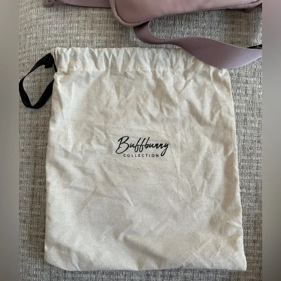 NWOT 🆕 Buffbunny Breakthrough Belt Bag Berry Ice - Picture 6 of 9